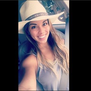 Meet your Posher, Veronica